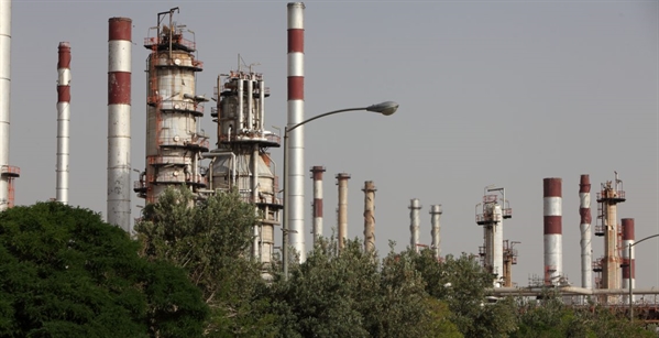 تعمیرات اساسی ۳ واحدعملیاتی مهم شرکت پالایش نفت اصفهان آغاز شد