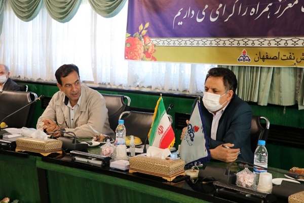 معاون وزیر نفت در امور پالایش و پخش تأکید کرد پروژه‌های توسعه‌ای پالایشگاه اصفهان شتاب می‌گیرد