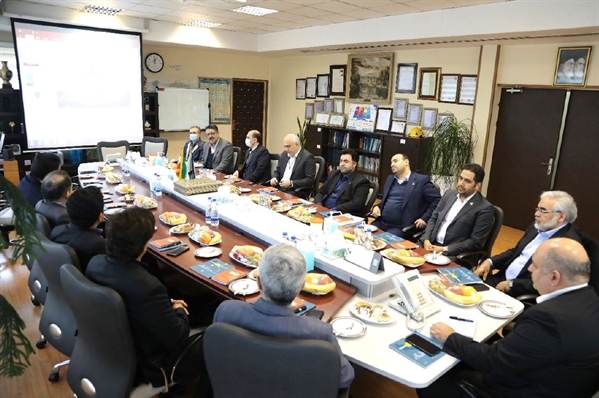 بازدید رئیس سازمان خصوصی سازی کشور از شرکت پالایش نفت تهران