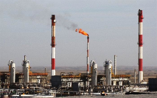 تولید روزانه بنزین پالایشگاه ستاره خلیج فارس از مرز ۲۷ میلیون لیتر گذشت