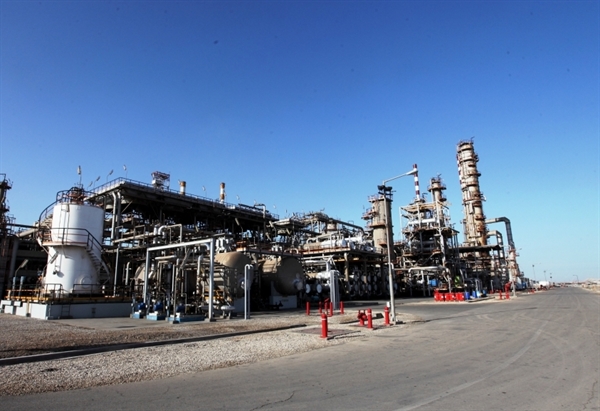 تولید در پالایشگاه نفت بندرعباس بدون وقفه ادامه دارد
