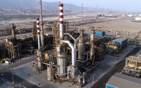 تولید سوخت پاک با بهره برداری از واحد جدید تصفیه هیدروژنی نفت گاز شرکت پالایش نفت بندرعباس